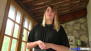 Davina, The Naughty Beauty, Loves Anal Sex In The Rain