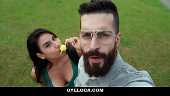 Innocent Teen Shocks Horny Dude With Her Bubble Butt