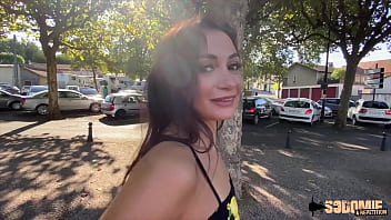 Valentina, The Sexy Italian, Shows Off Her Anal Skills