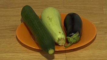 “gaping Ass Stretched Wide By Huge Veggies – Extreme Anal Insertion & Fisting”