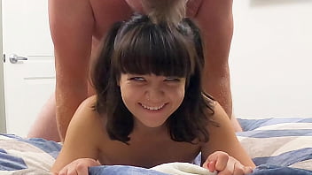 Petite Asian Amateur’s First Anal Experience