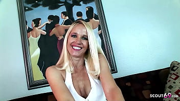 Mature Mom’s Big Bouncing Boobs In Rough Anal Casting With Huge Cock